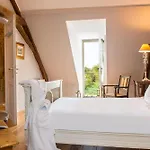 Chateau De L'epinay Hotel 4*