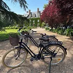 Chateau De L'epinay Hotel 4*