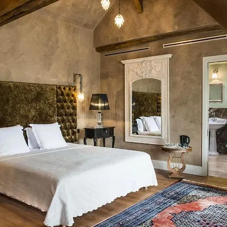 Château De L'epinay 4*