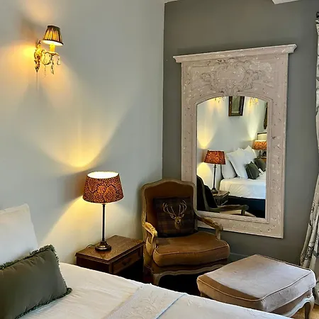 Chateau De L'epinay Hotel