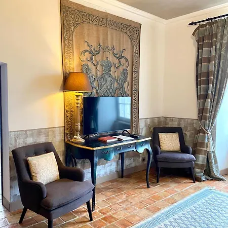 Chateau De L'epinay 3*