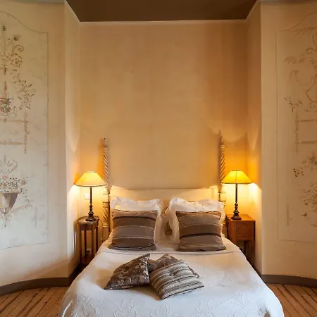 Hotel Chateau De L'epinay 4*