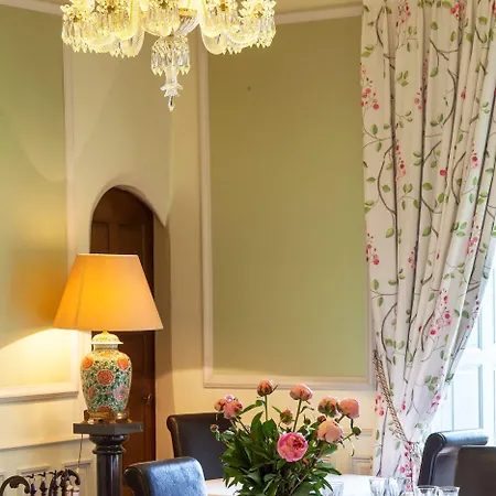 Chateau De L'epinay Hotel