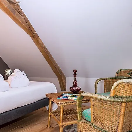 Chateau De L'epinay Hotel