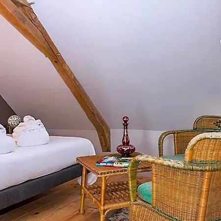 Château De L'epinay 4*