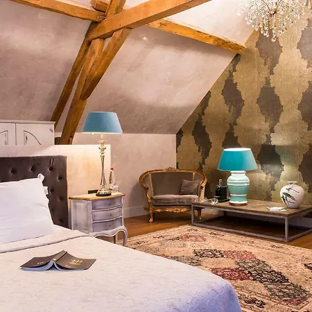 Chateau De L'epinay 3*