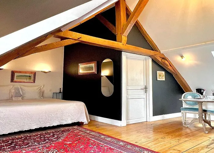 Château De L'epinay 4*