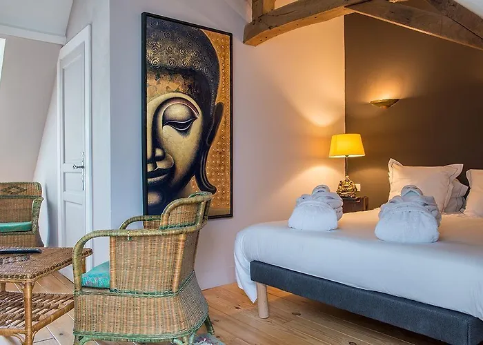 Château De L'epinay 4* Saint-Georges sur Loire