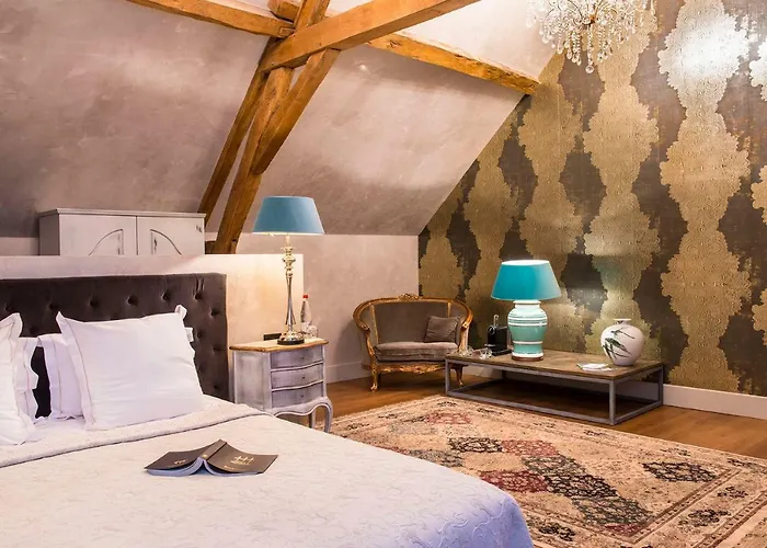 Château De L'epinay 4*